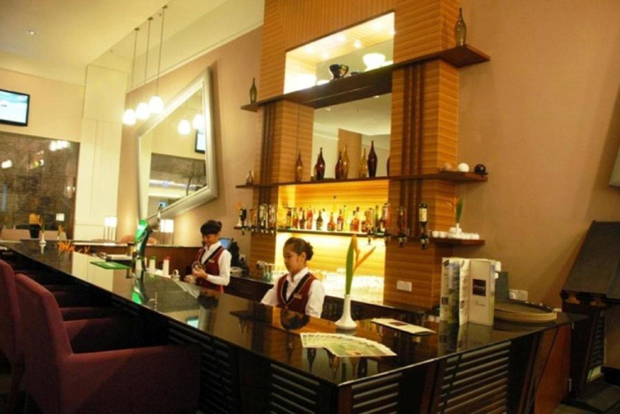 Nilai Springs Resort Hotel Exterior foto